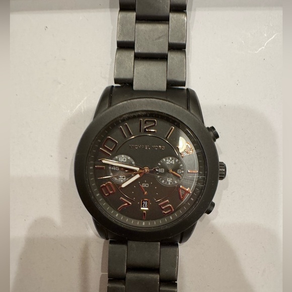 Men’s Michael Kors Oversized Runway Bronze-Tone Watch. Rose Gold - Picture 1 of 6